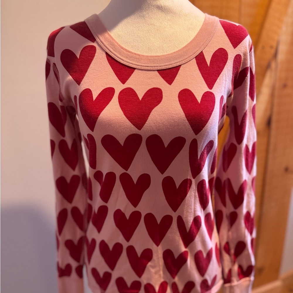 Hanna Andersson Pink and Red Hearts Long Sleeve Women’s Long John Pajama Top, S